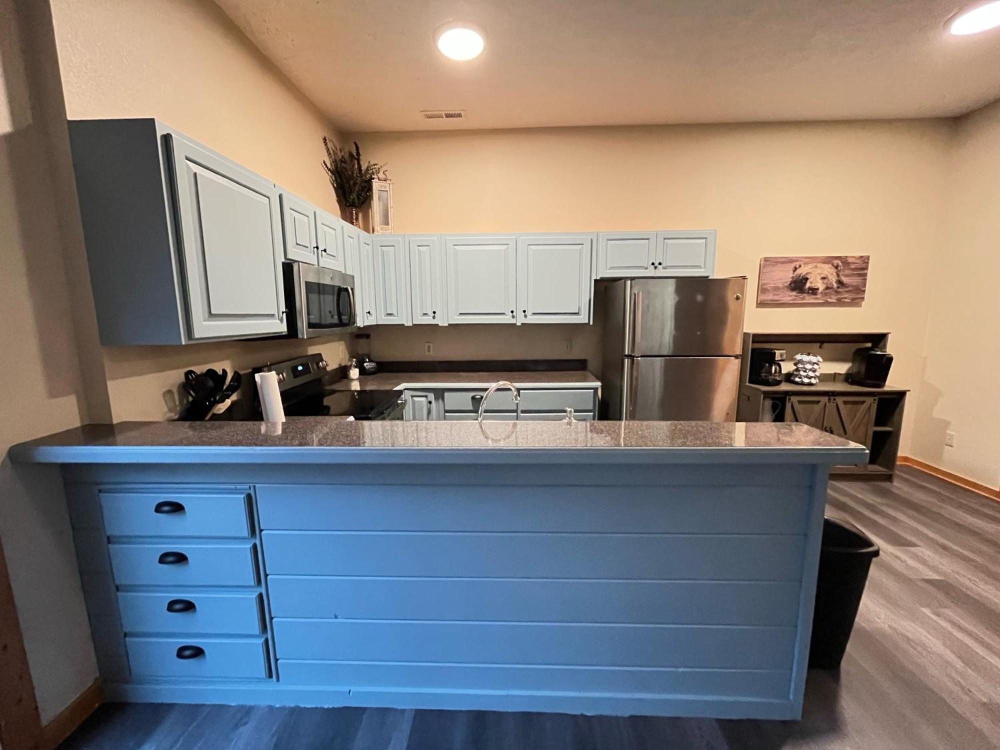 Smokey Mountain Retreat, Hot Tub, Game Room, Sleeps 8! Gatlinburg Bagian luar foto